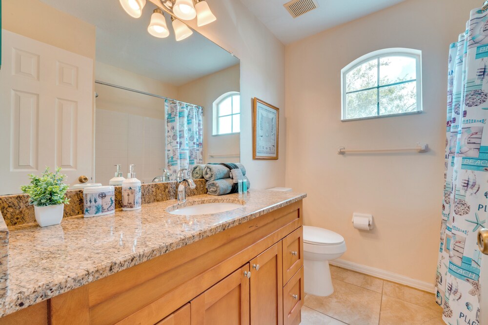 11 Mi to Disney: Home w/ Game Room & Heated Pool