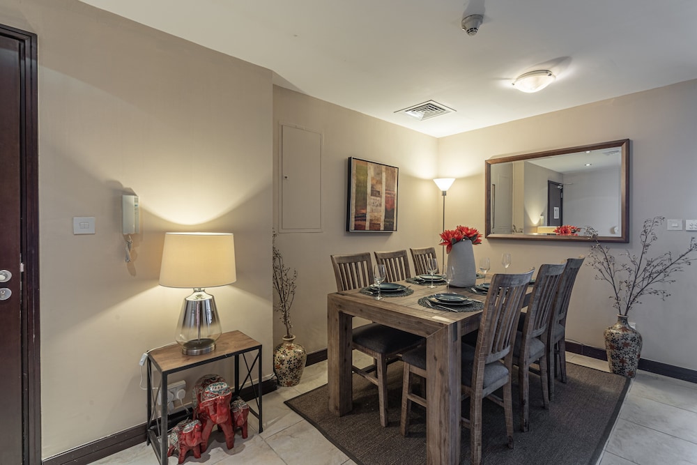 HiGuests - Goldcrest Views 1