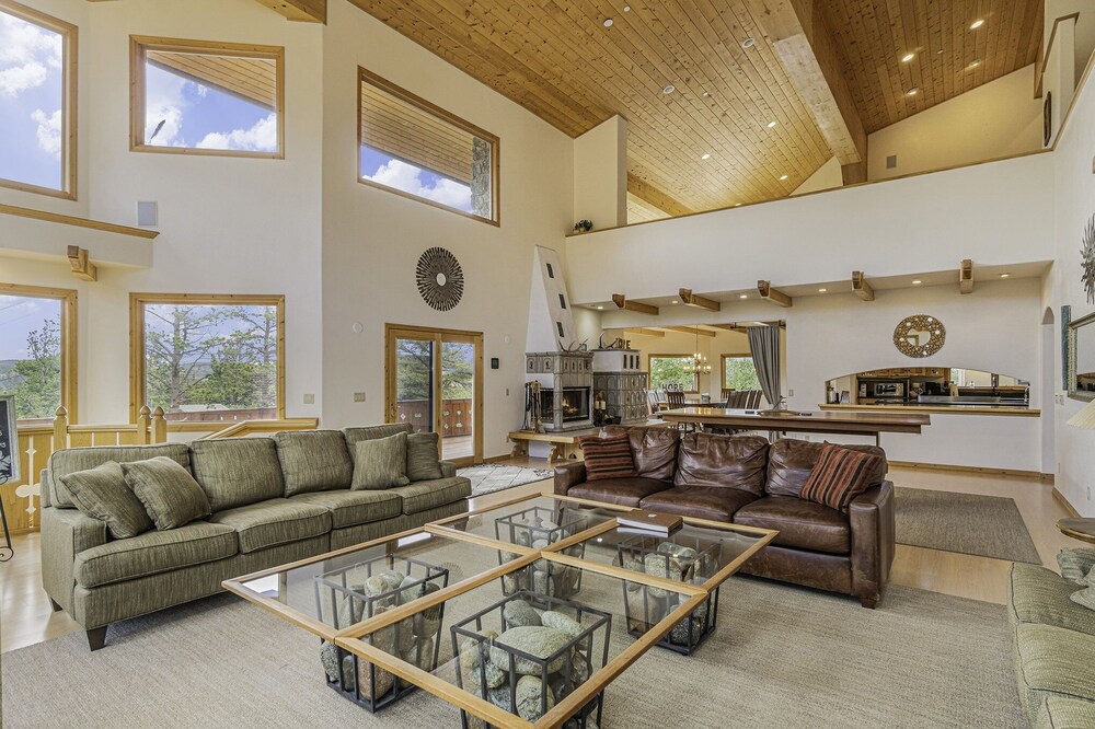 H7 at Hope Mountain -- 6-Bedroom Retreat Home at Allenspark Colorado 6 Home by RedAwning - Property Image 43