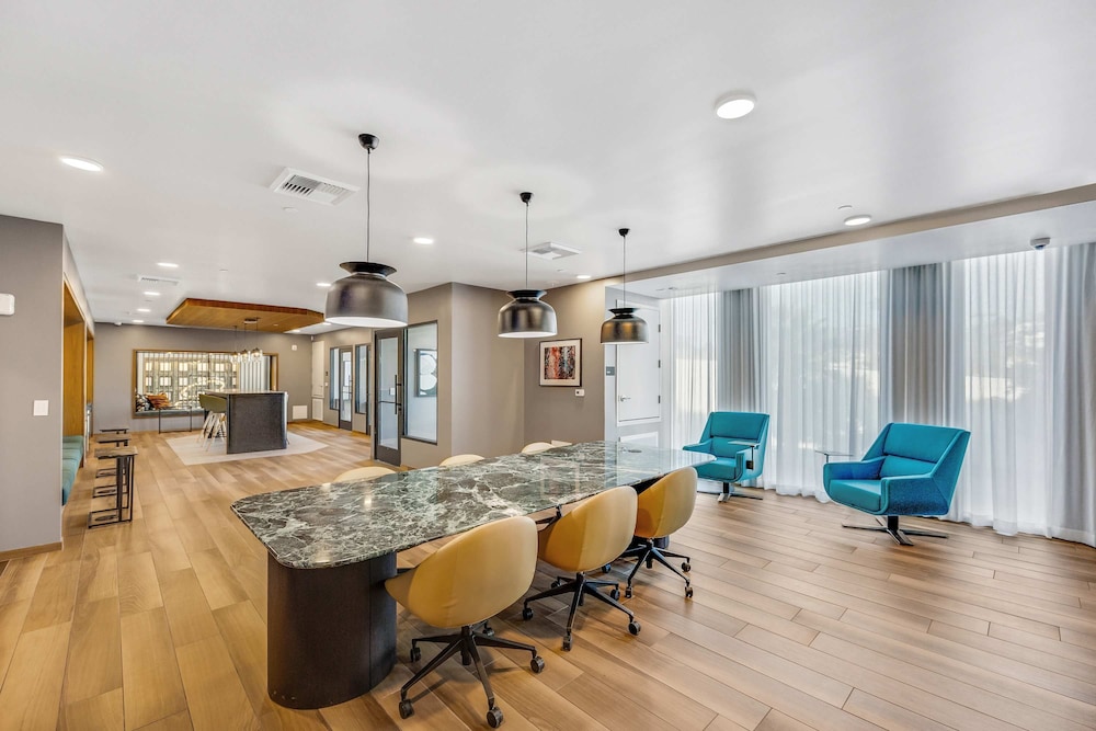 Luxury 2BR by Oneluxstay