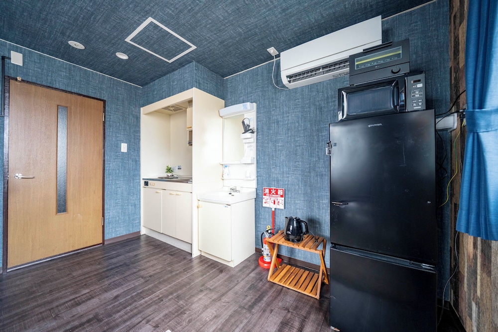 SILK COURT 301