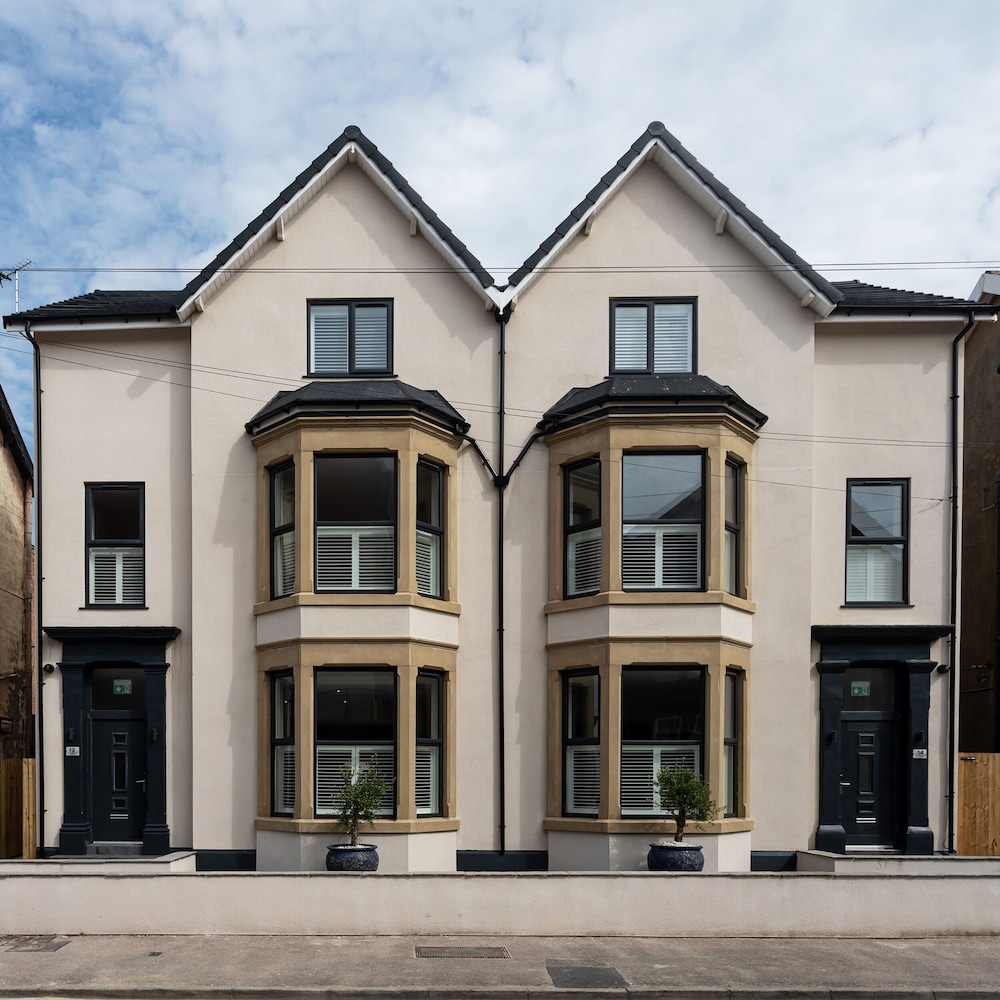 Mode Pleasure Beach Apartments