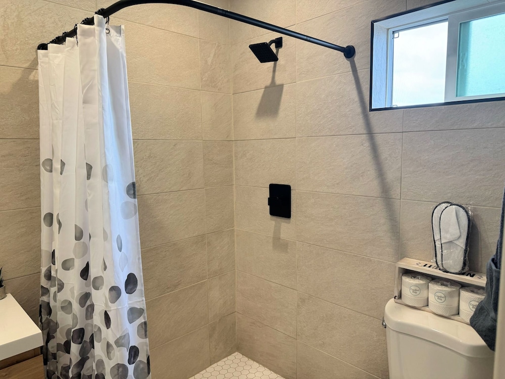 Premier Apts in Vibrant Downtown LA