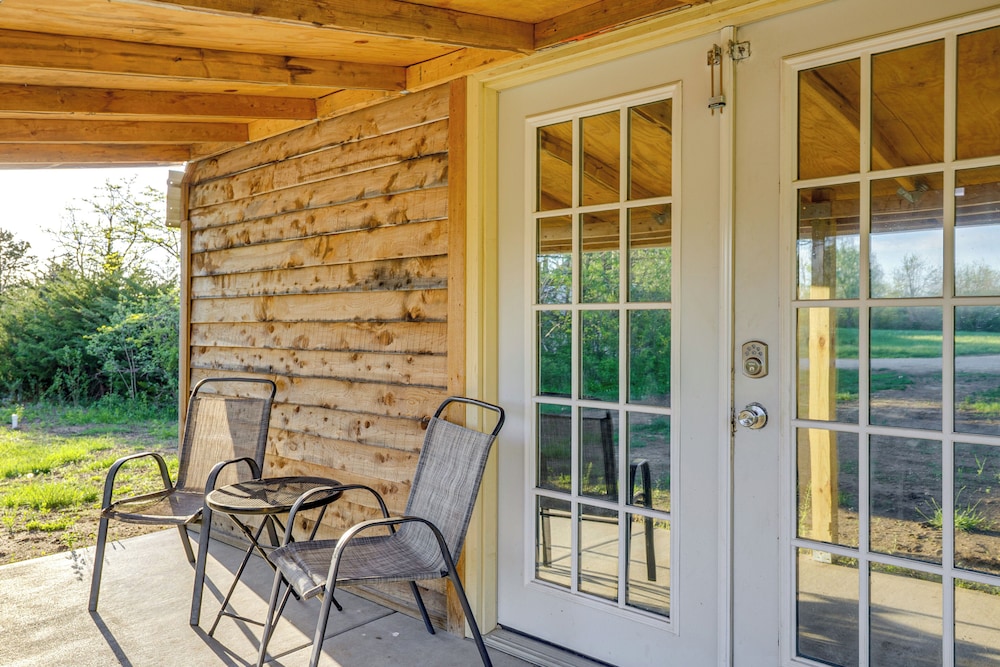 Peaceful Cabin Retreat Near Prairie Band Casino
