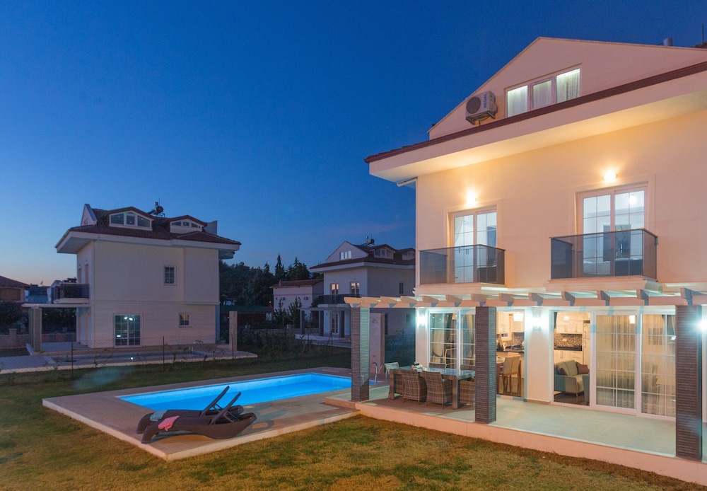 Tala Villa 15 view 5