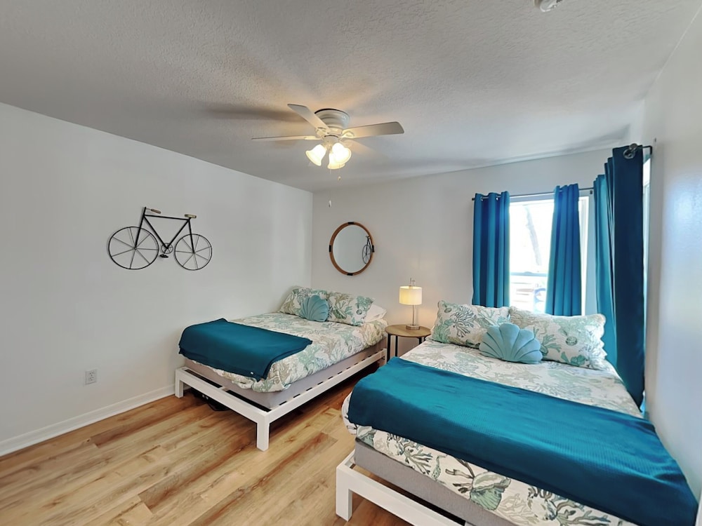 Shore Thing by Distinctive Beach Rentals