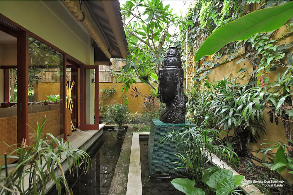 Villa Seriska Seminyak Bali