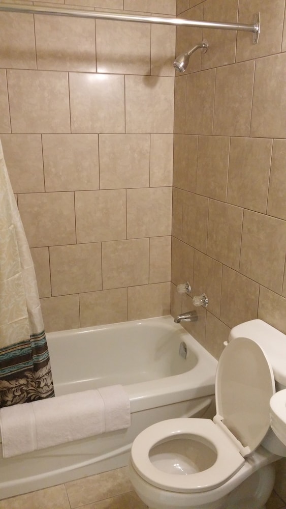 Windsor Vacations - Traveller's Choice Motel - Property Image 20