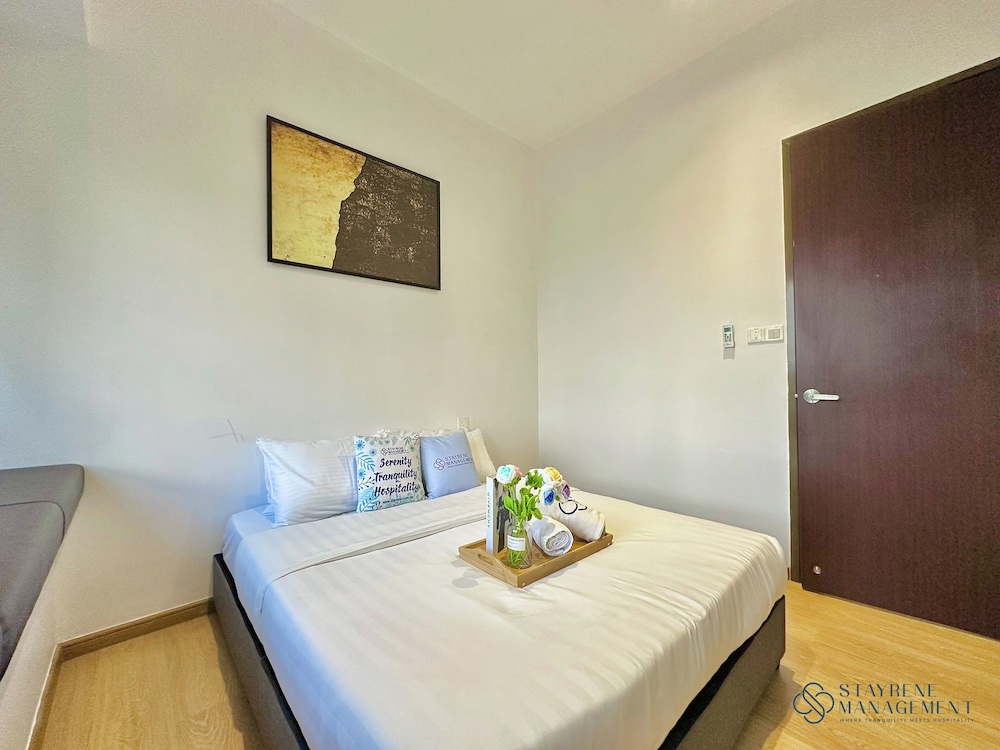 Country Garden Danga Bay Sea View Homestay by Stayrene