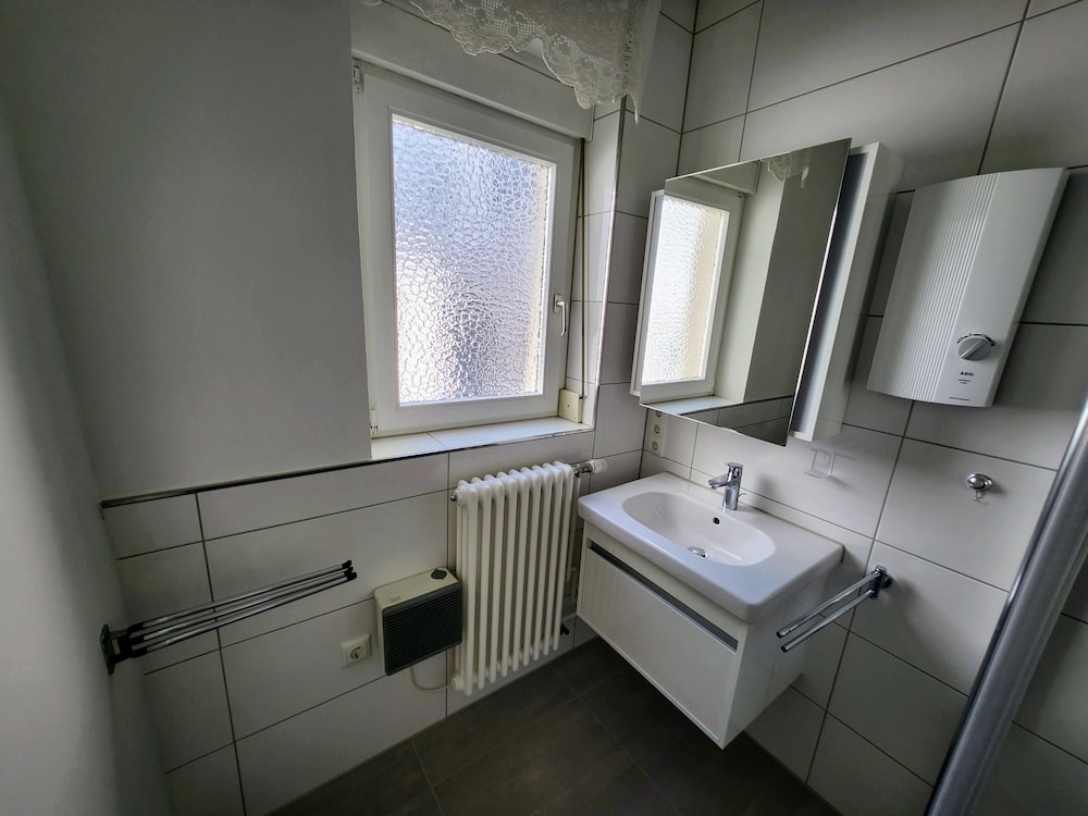 Entire House for Fitters and Craftsmen