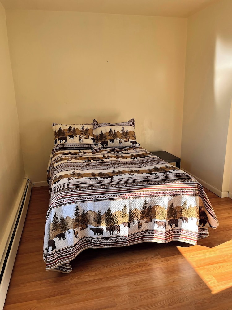 Amazing Three Bedrooms Apartment