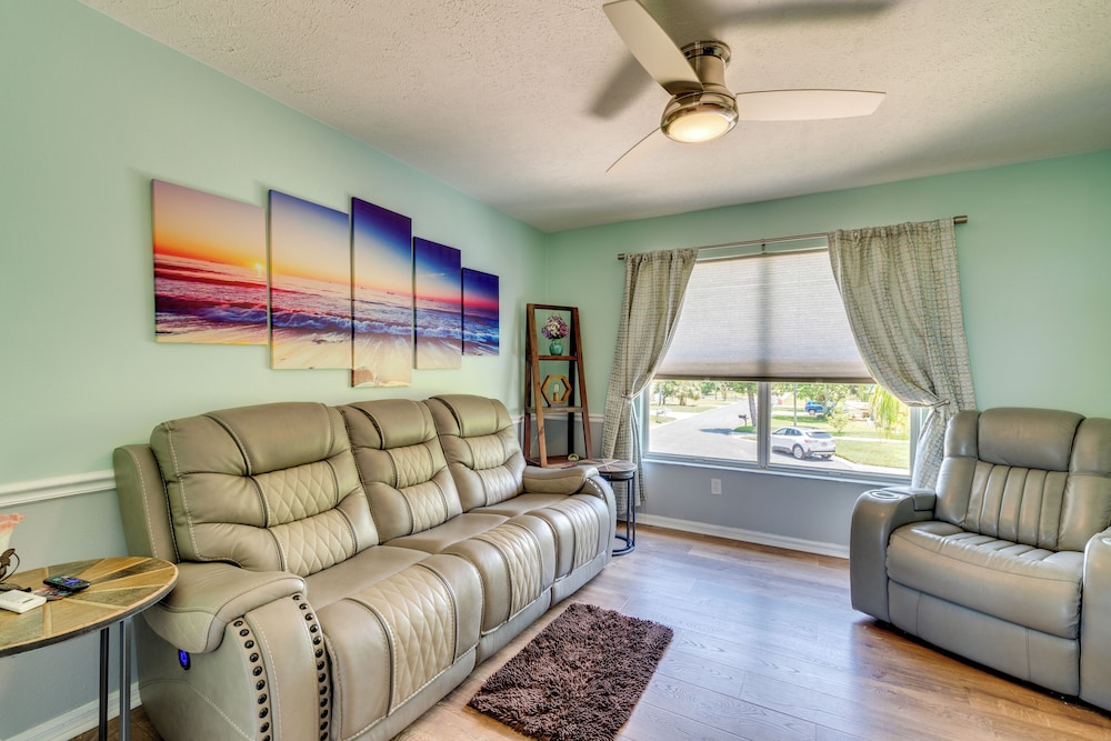 2 Mi to Ocean: Home w/ Pool in Hernando Beach!