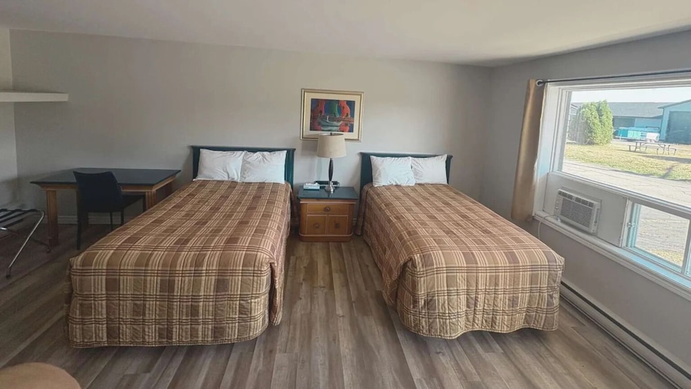 Motel & Chalets l'Acadien sur mer