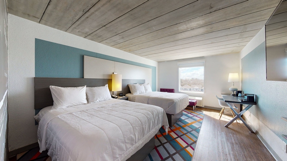 voco College Station Aggieland by IHG