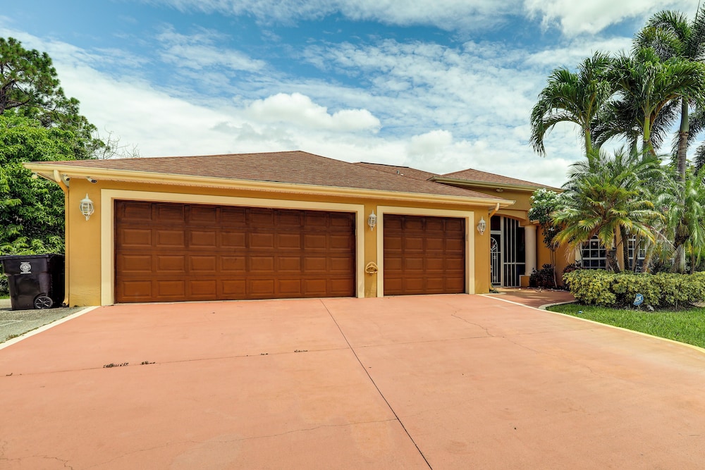Family Home in Port St Lucie w/ Furnished Pergola!