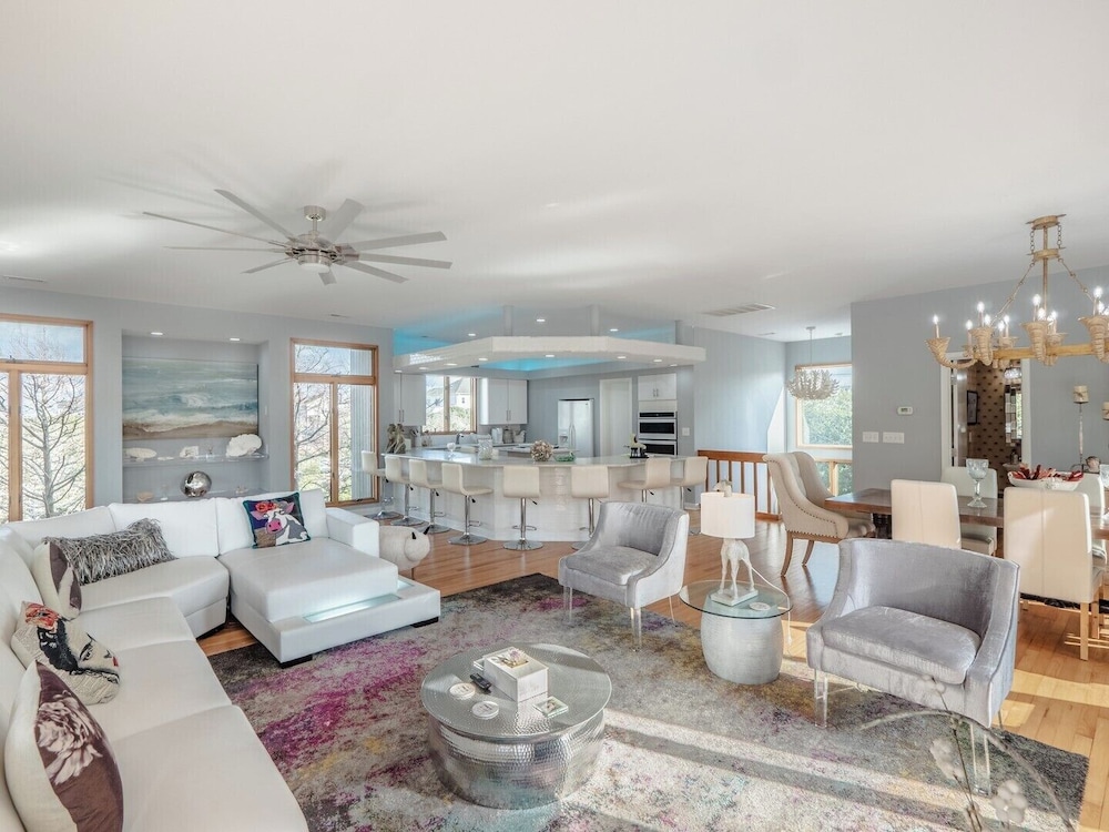 Nicholson Oaks by Topsail Realty