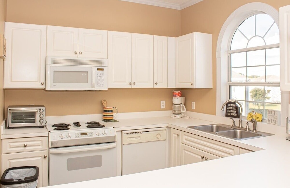 Magnolia Place 4665-301 2 Bedroom Condo