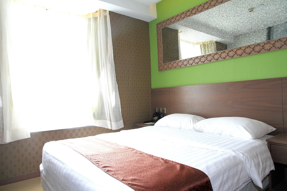 Largos Hotel