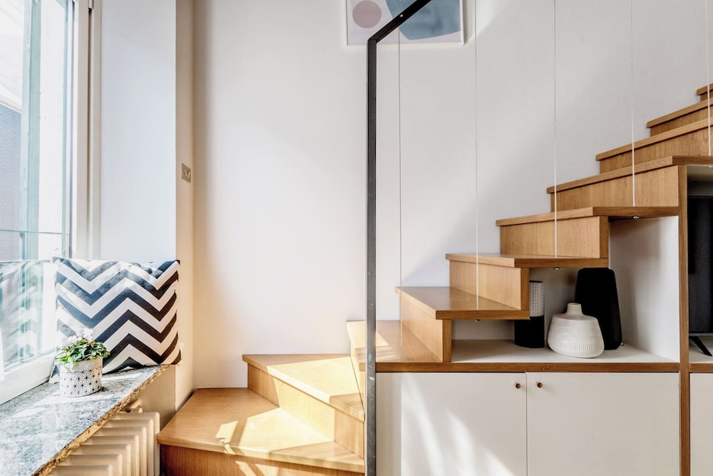 Centro Vicolo Fiori - Modern Split-level Apartment