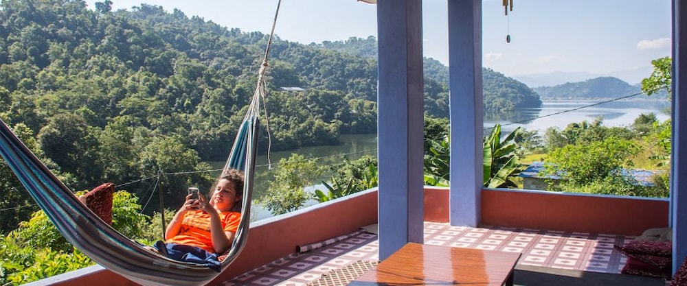 Begnas Lake front guest house