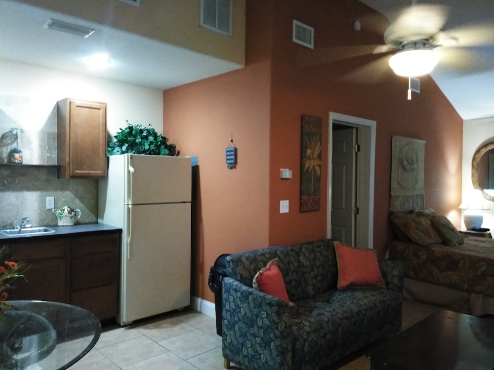 Swashbuckler Motel