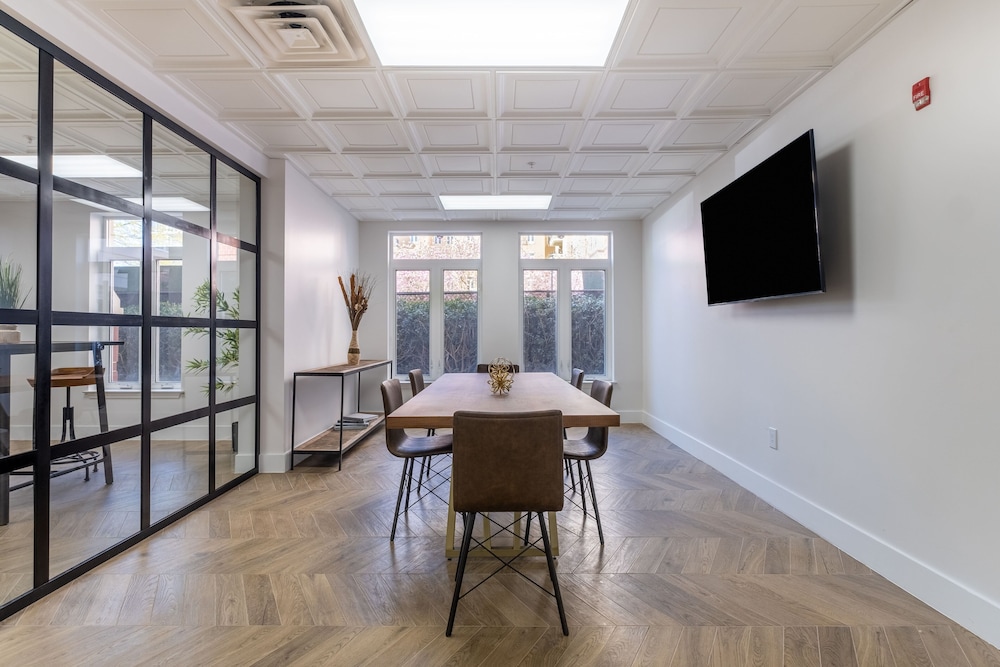 meeting & event spaces
