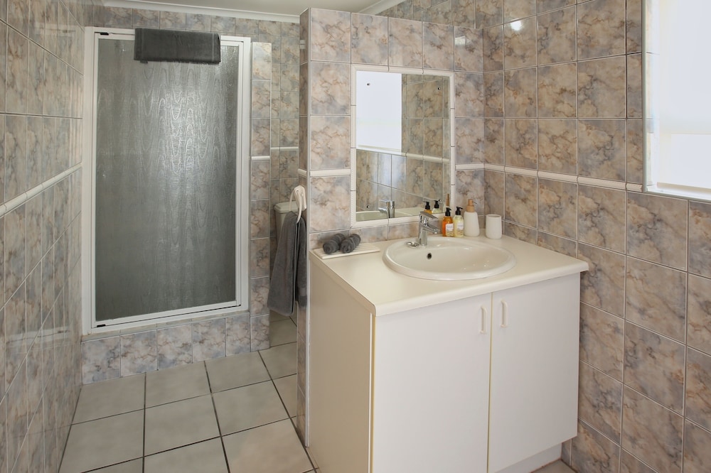 Coastal Calm Langebaan 6 Sleeper