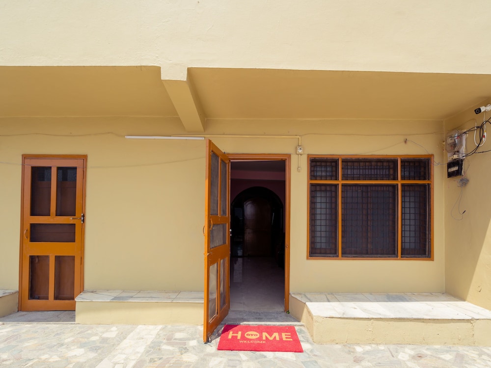 OYO 6478 Hotel Green Land
