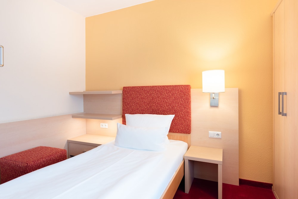 Darmstadt Vacations - Greet Hotel Darmstadt - Property Image 2