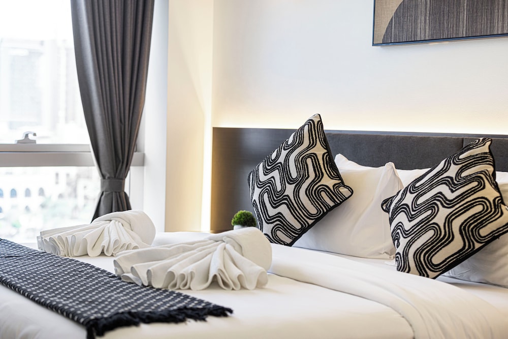 Grande Suites by Hostiva - Burj View