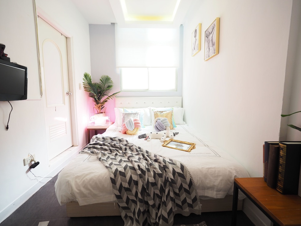 Guesthouse in Taipei near Ximen Metro Station