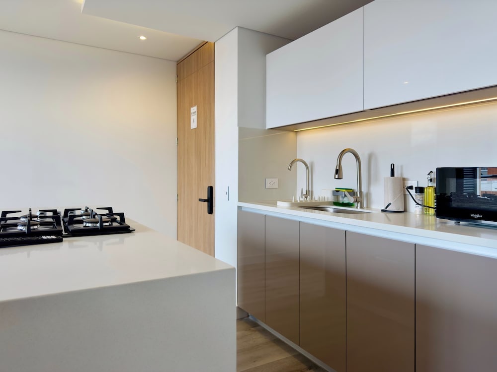 w Modern 2BR w Balcony in Santa Barbara