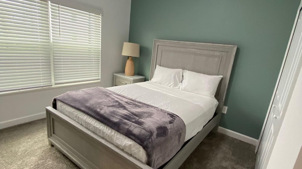 Free Waterpark 5Bd Close to Disney Private Pool view 4