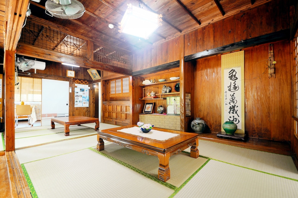 OkinawanoKominkayado Miya