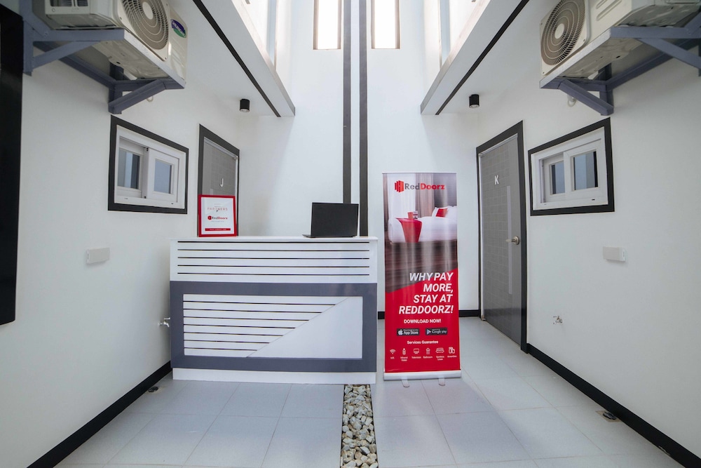 RedDoorz @ Colorado Street Angeles City view 2