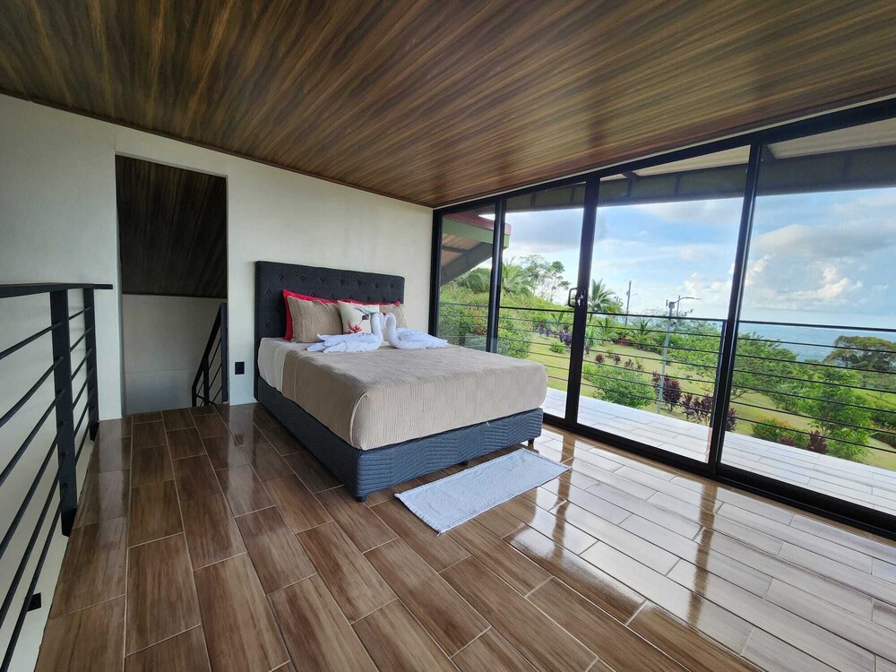 Cabañas Caeli, El Colibri, NEW La Fortuna Rainforest Cabin w Panoramic Views