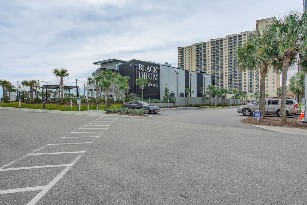 Warm Weather Escape w/ Pool Access in Myrtle Beach view 4