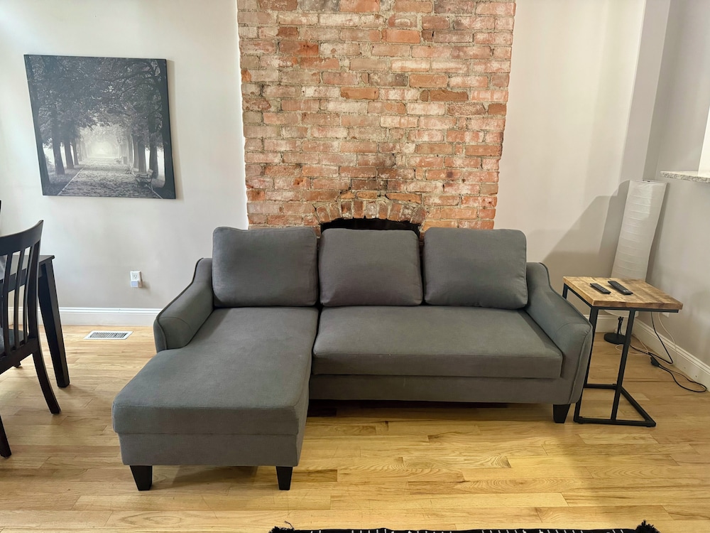 Jungle House Boutique Lofts – Downtown Columbus & Short North