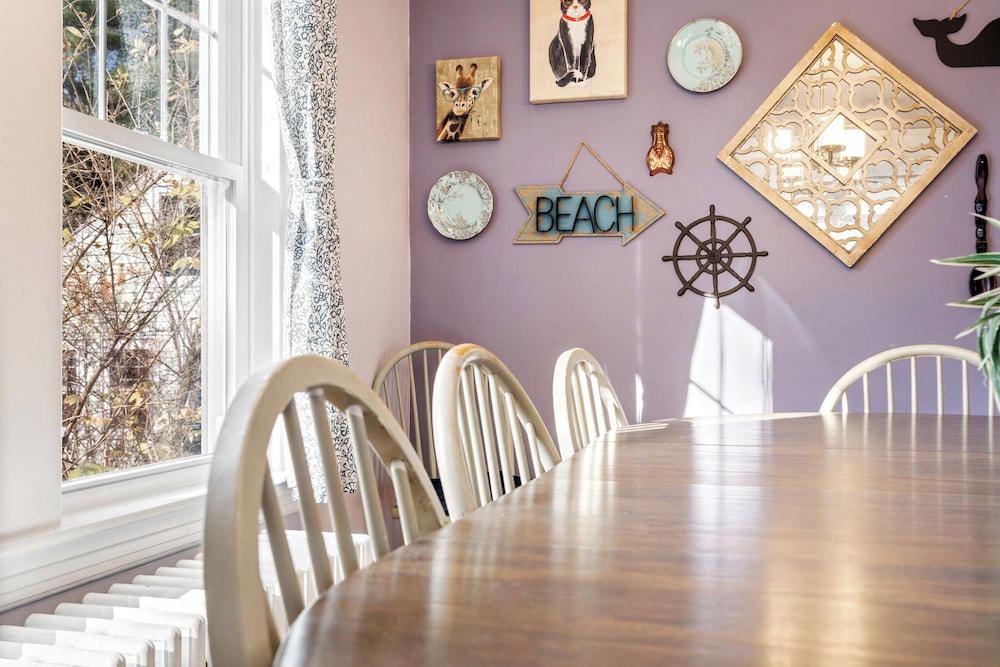 Ogunquit Village 4BR Walk to Beach, Dining & Town Center