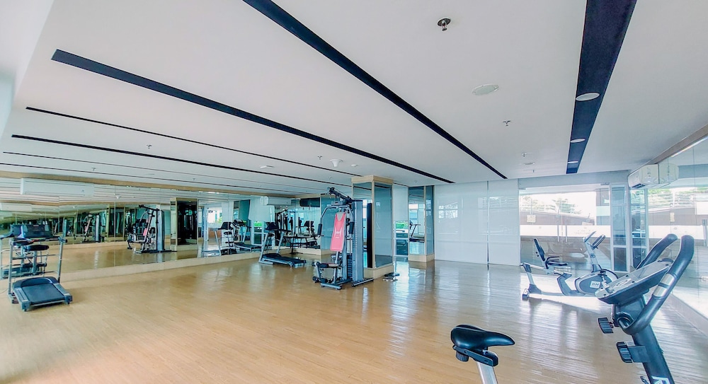 Elegant 2BR Apartment at The Reiz Condominium Medan