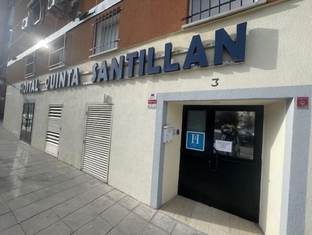 HOSTAL QUINTA SANTILLAN