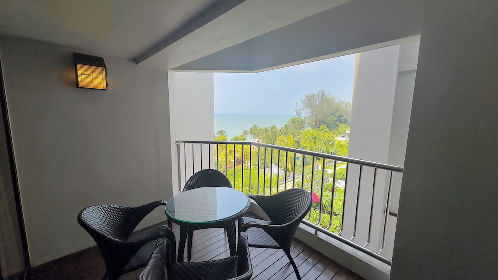 PARKROYAL Penang Resort 39