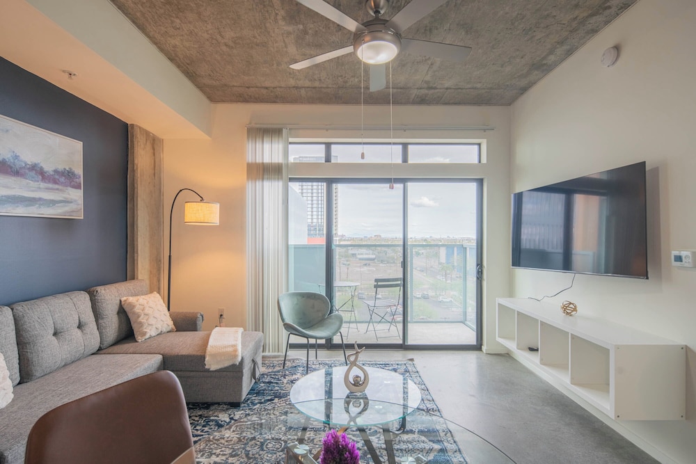 ROVE LIVING/KL - Roosevelt Point