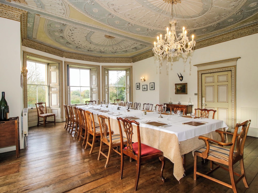 Caynham Court