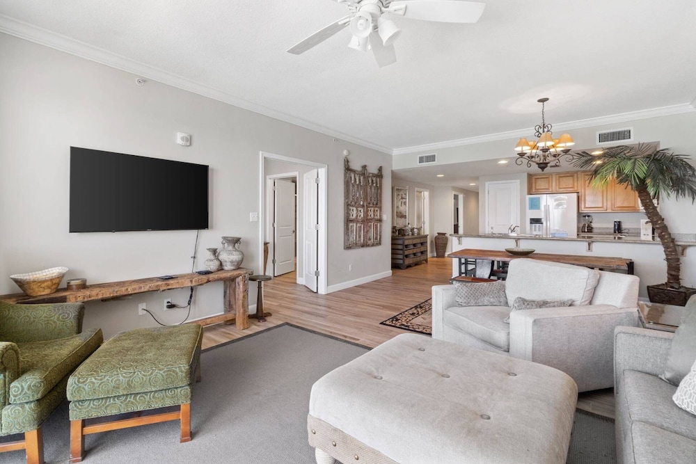 Grandview East 903