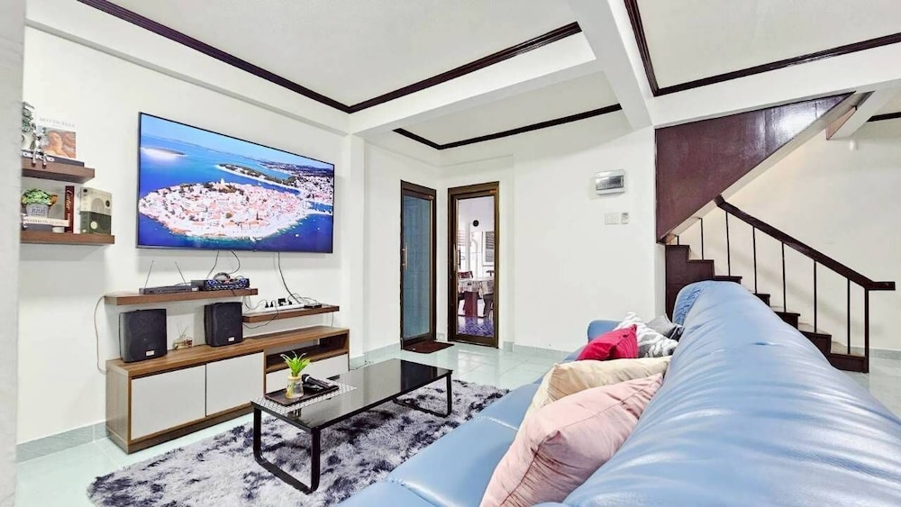 Greta Villa Nakluea 18