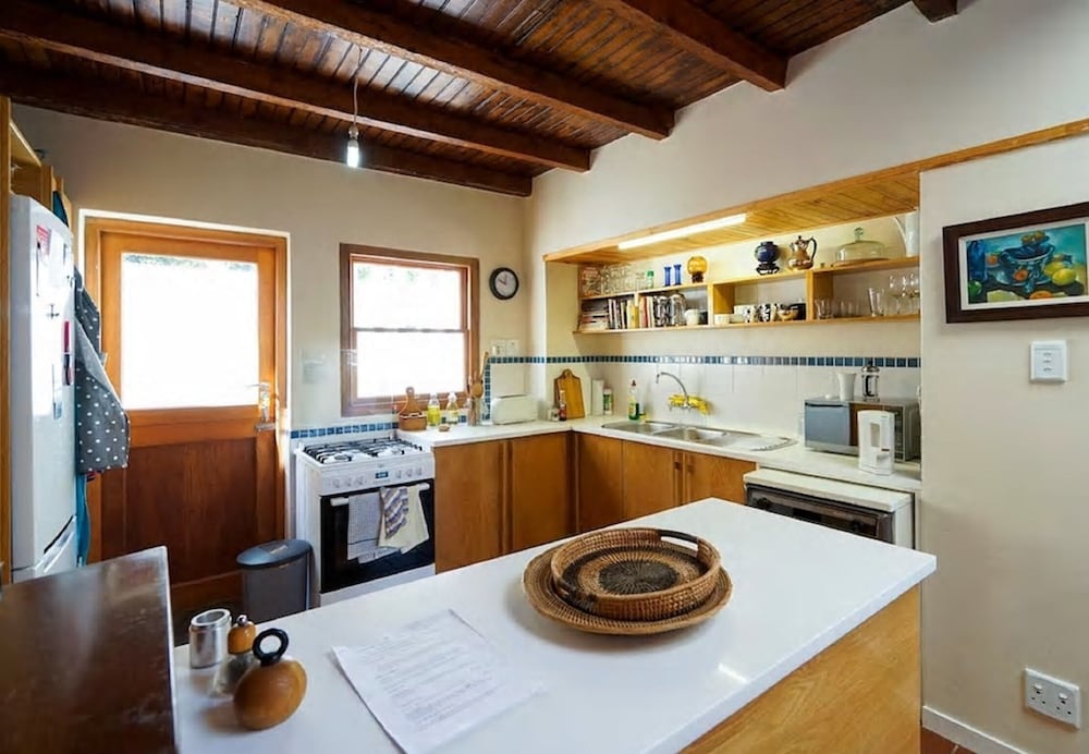 Oak Haven in Rondebosch Cape Town view 5