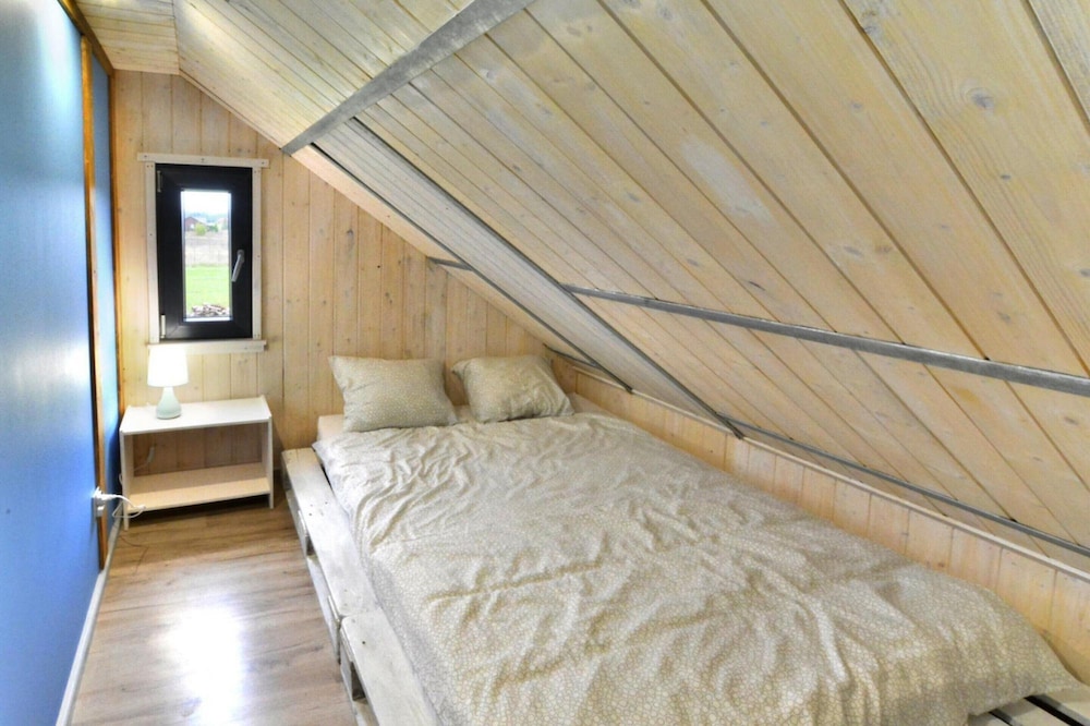Cottage in Jezierzany Near Lake Wicko & Beach view 2