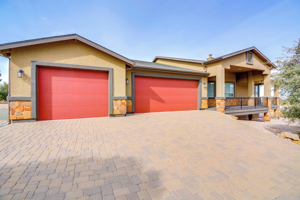 Winter Haven w/ Mtn Views in Prescott Valley