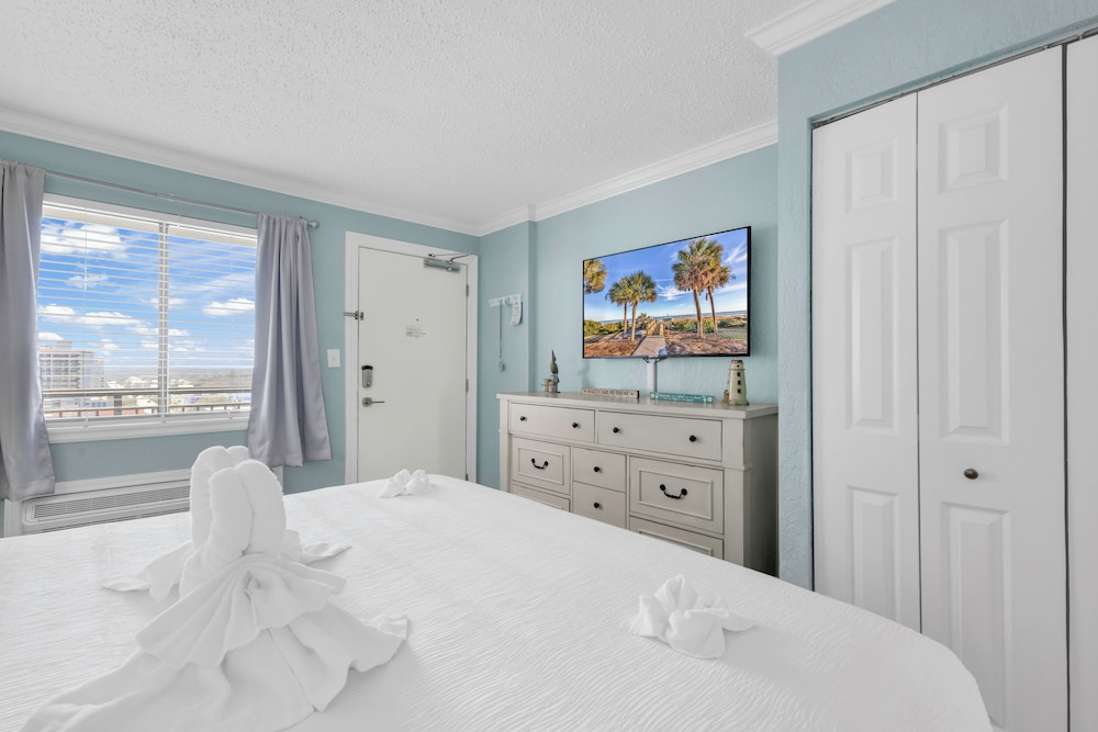 Bluewater Resort 1106